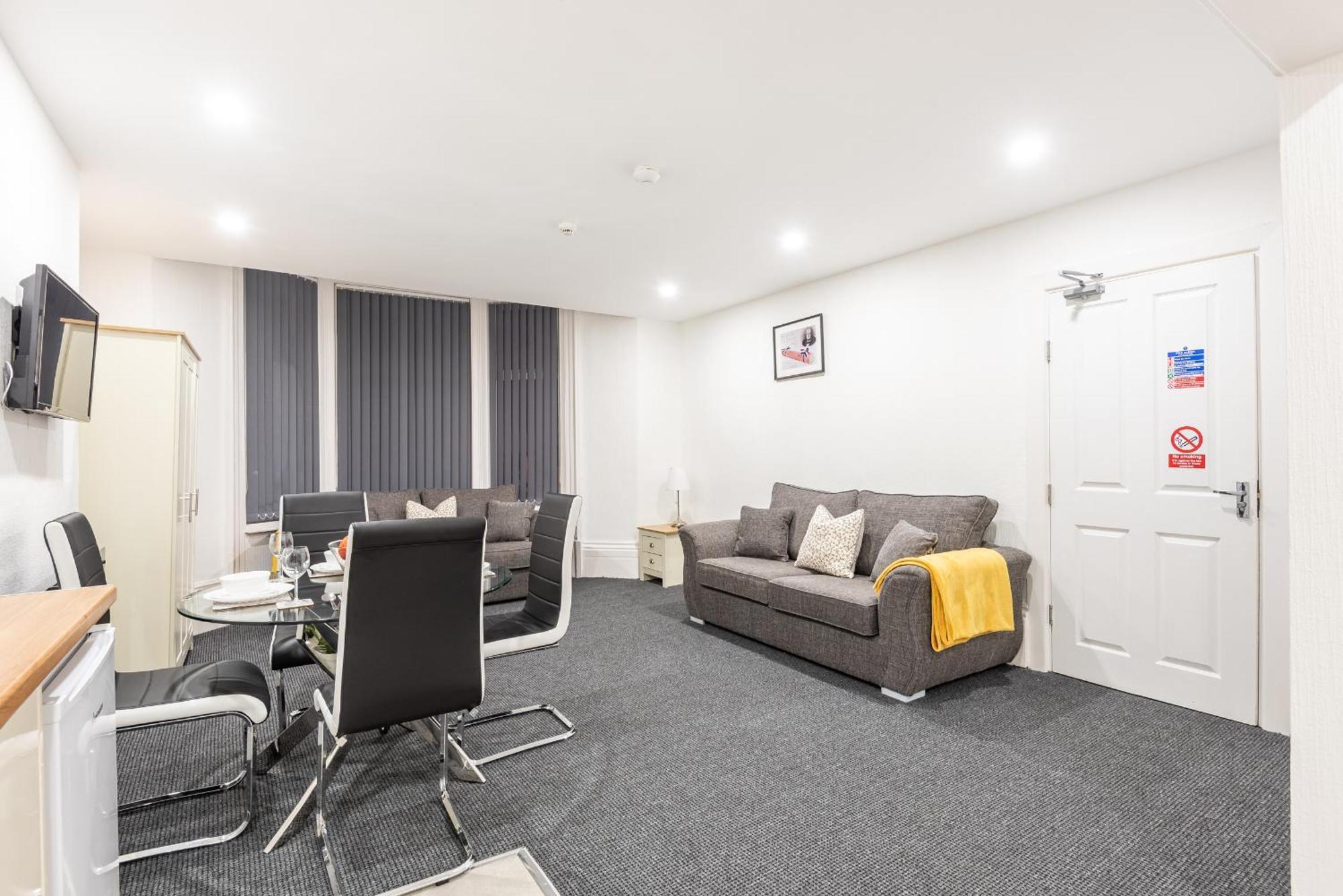 בלקפול Velvet Coaster Apartments מראה חיצוני תמונה